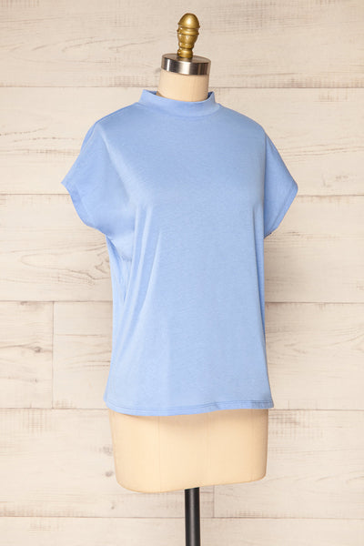 Egges Blue Short Sleeve Mock Neck T-Shirt | La petite garçonne side view