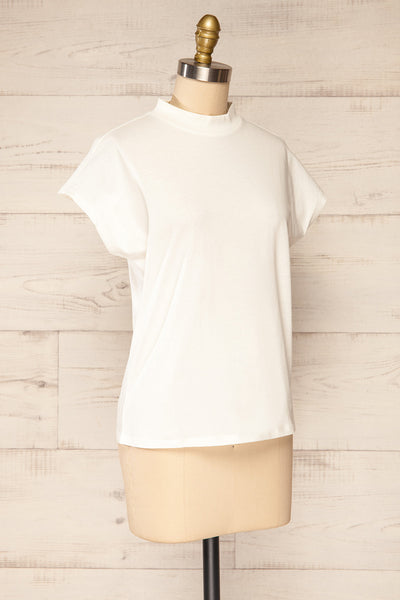 Egges White Short Sleeve Mock Neck T-Shirt | La petite garçonne side view