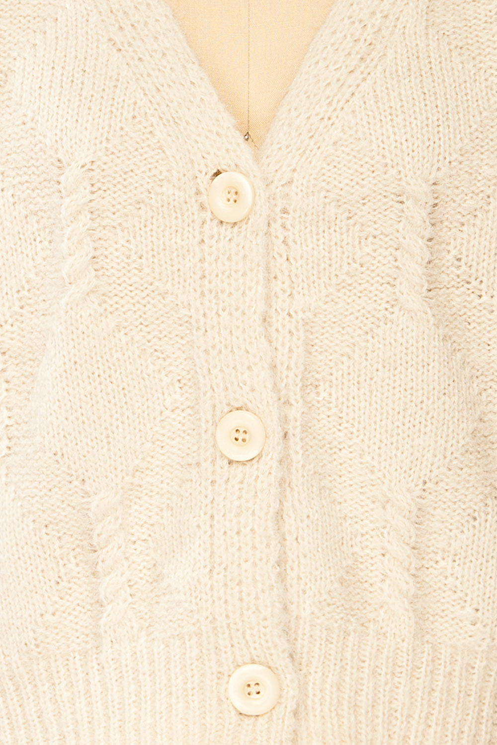 Eggje Ivory Button-Up Knit Cardigan | La petite garçonne fabric 