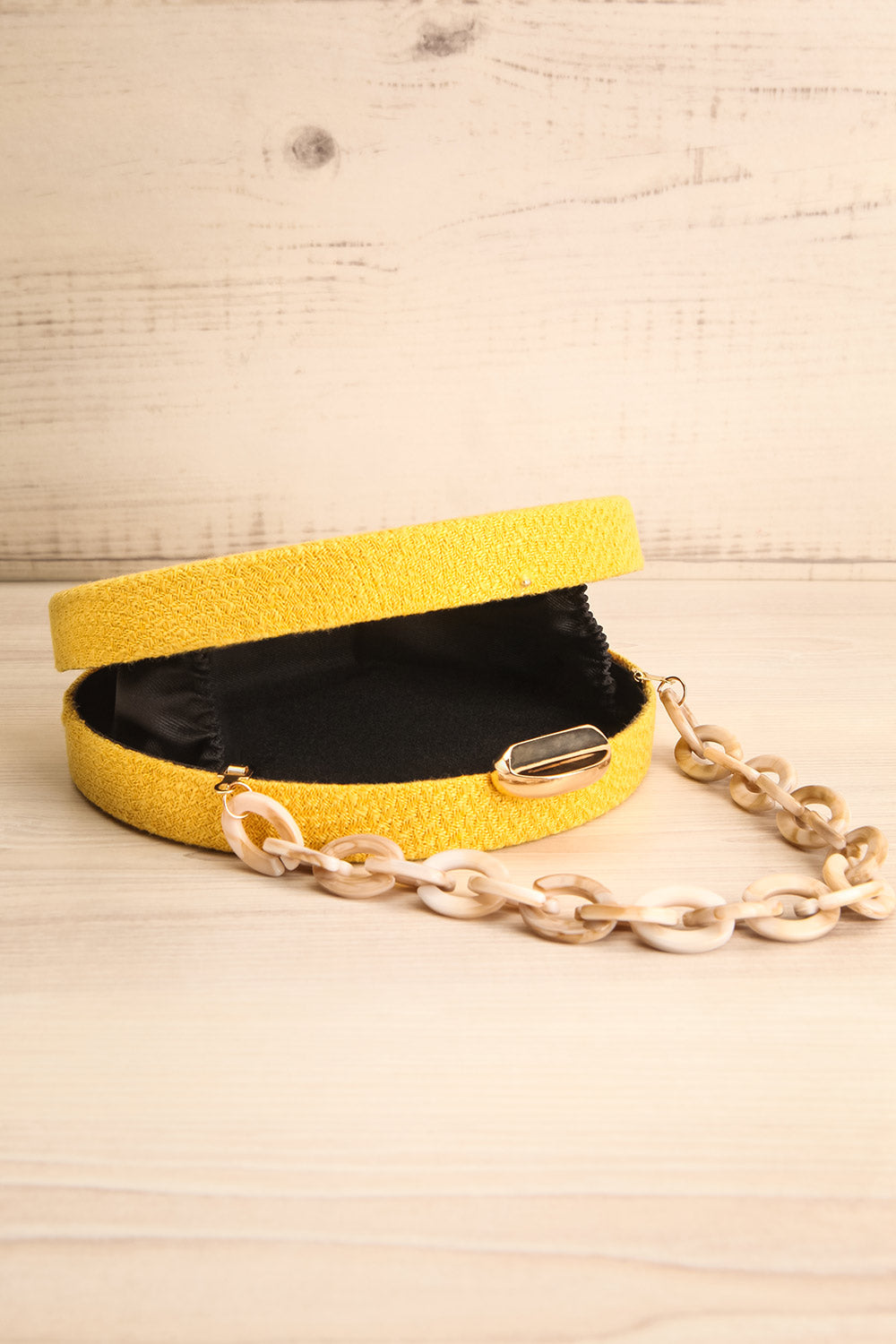 Eidbukt Yellow Woven Circular Clutch | La Petite Garçonne 6