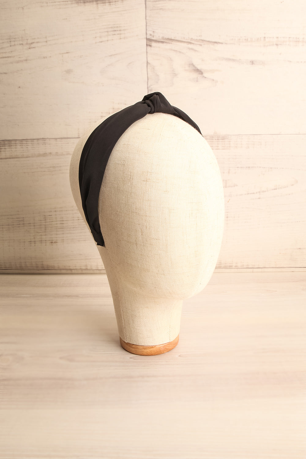 Eiddal Night Black Knotted Fabric Headband | La Petite Garçonne 1