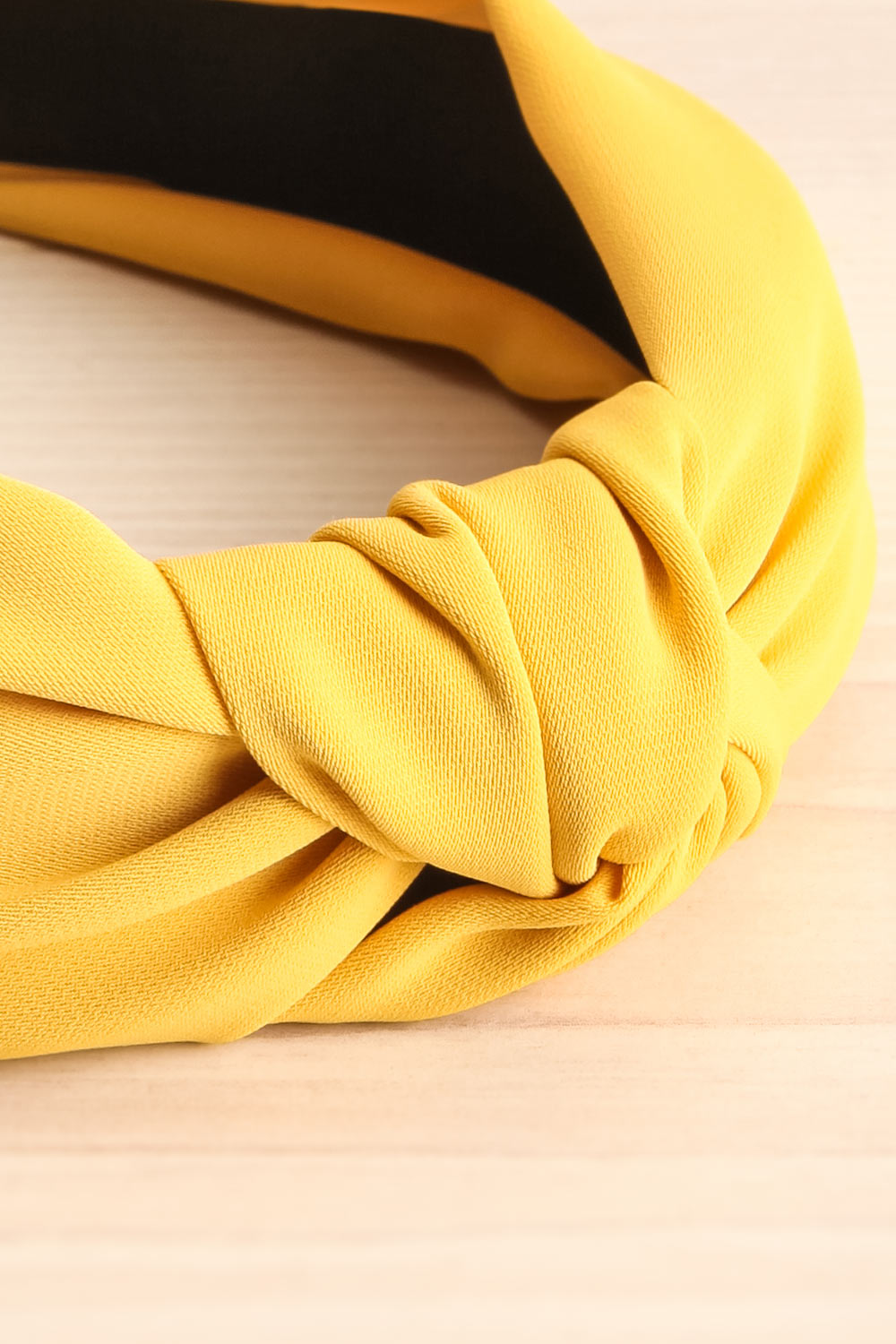 Eiddal Sunrise Yellow Knotted Fabric Headband | La Petite Garçonne 4