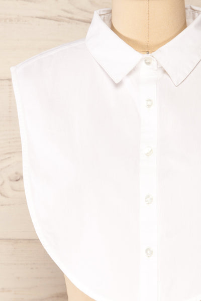 Elaiokhori Detachable Shirt Collar | La petite garçonne front close-up