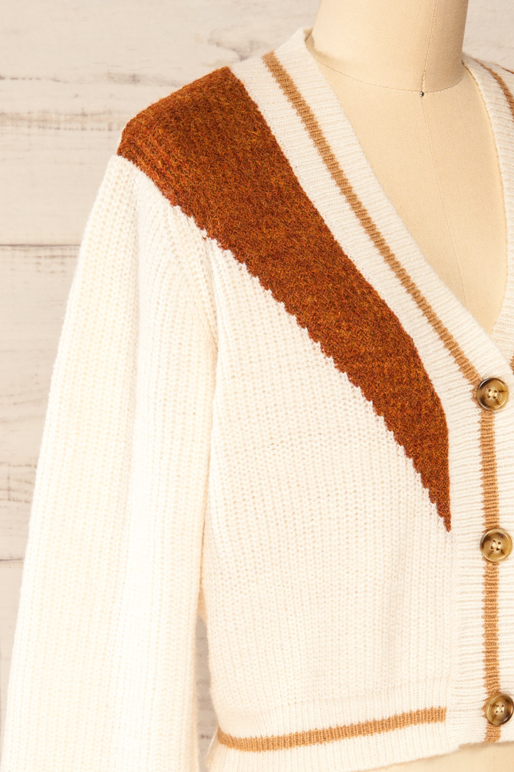 Ellayo Cropped Knit Cardigan w/ Buttons | La petite garçonne side close-up