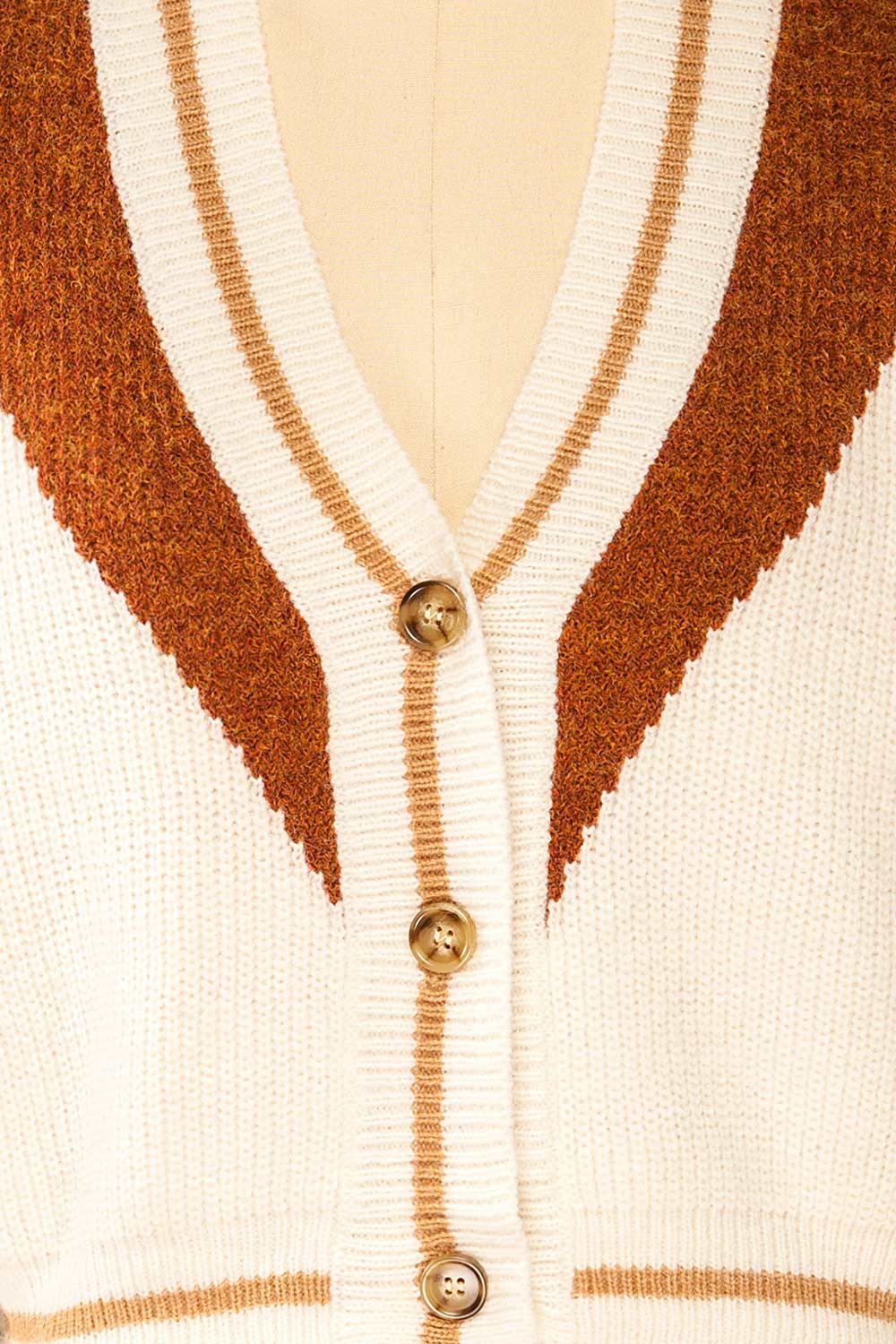 Ellayo Cropped Knit Cardigan w/ Buttons | La petite garçonne fabric 