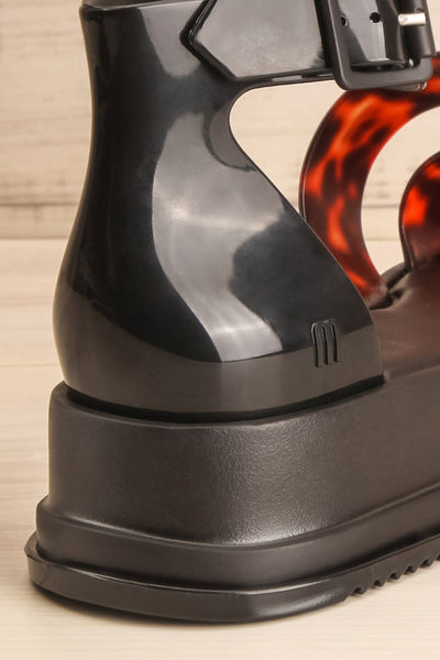 Embrun Black & Brown Platform Sandals | La petite garçonne back close-up