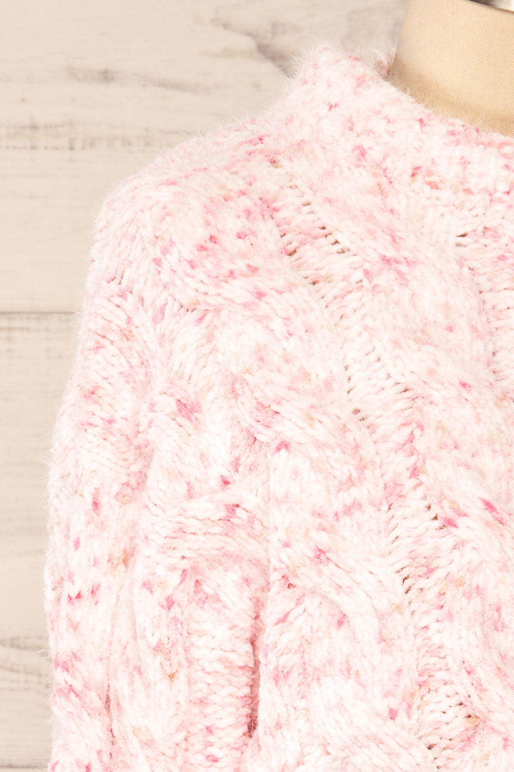 Emersin Pink Cropped Knit Sweater | La petite garçonne side close-up