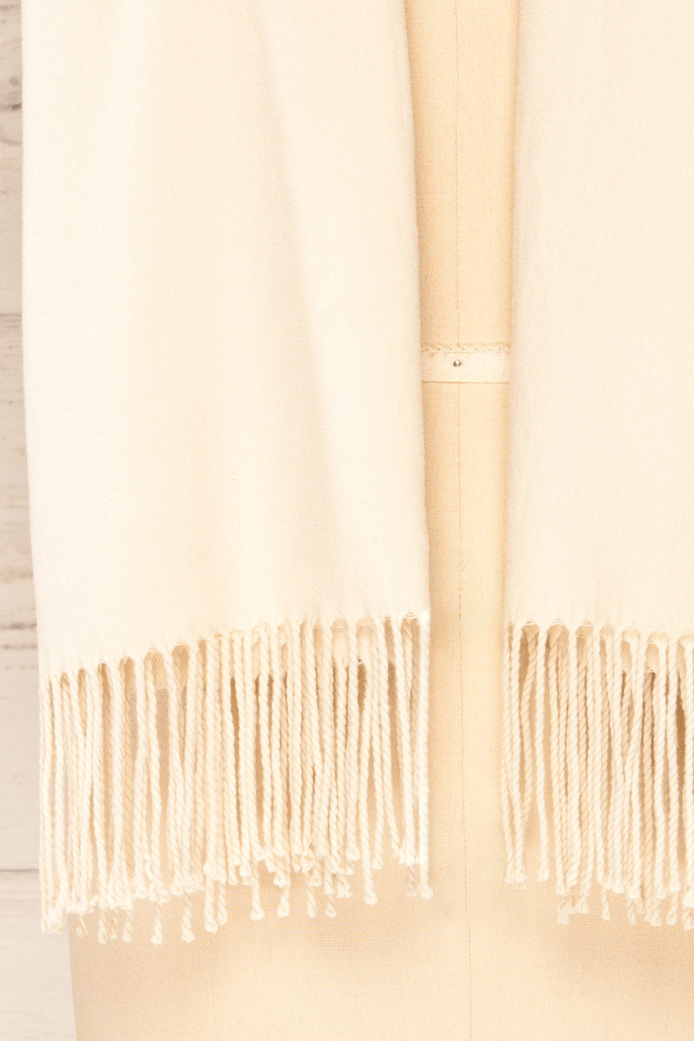 Epanouissement Ivory Soft Knit Scarf | La petite garçonne details