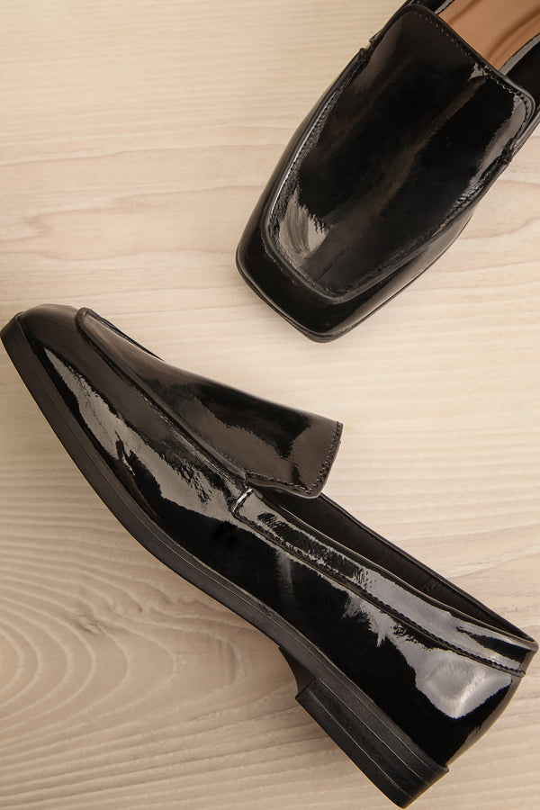 Erick Glossy | Black Loafers