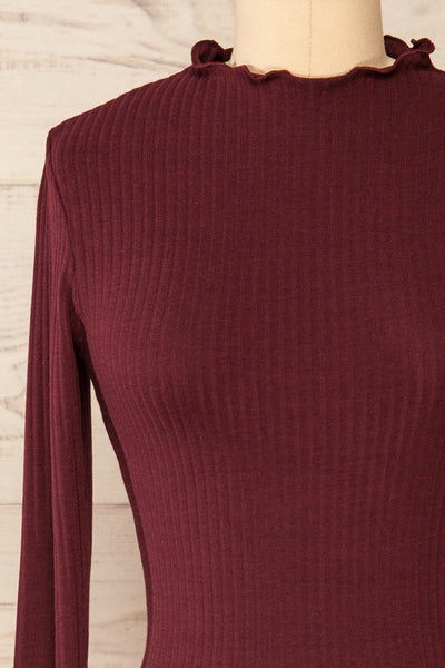 Faaset Burgundy Ribbed Top with Stand Collar | La petite garçonne front close-up
