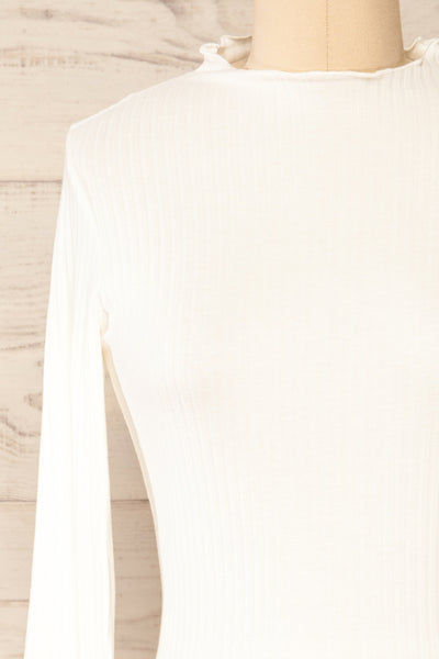 Faaset Ivory Ribbed Top with Stand Collar | La petite garçonne front close-up