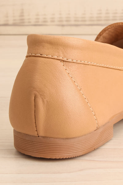 Faith Beige Leather Loafers | La petite garçonne back close-up