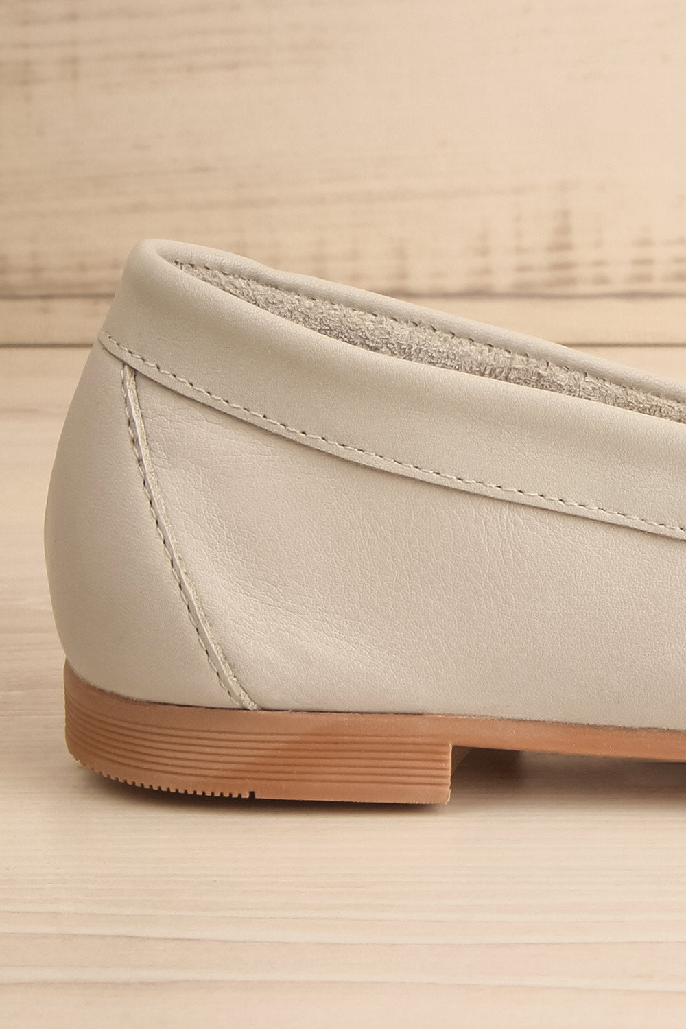 Faith Grey Leather Loafers | La petite garçonne side back close-up