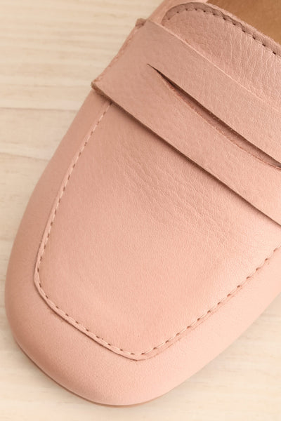 Faith Blush Leather Loafers | La petite garçonne flat close-up