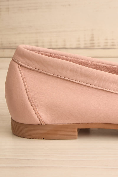 Faith Blush Leather Loafers | La petite garçonne side back close-up