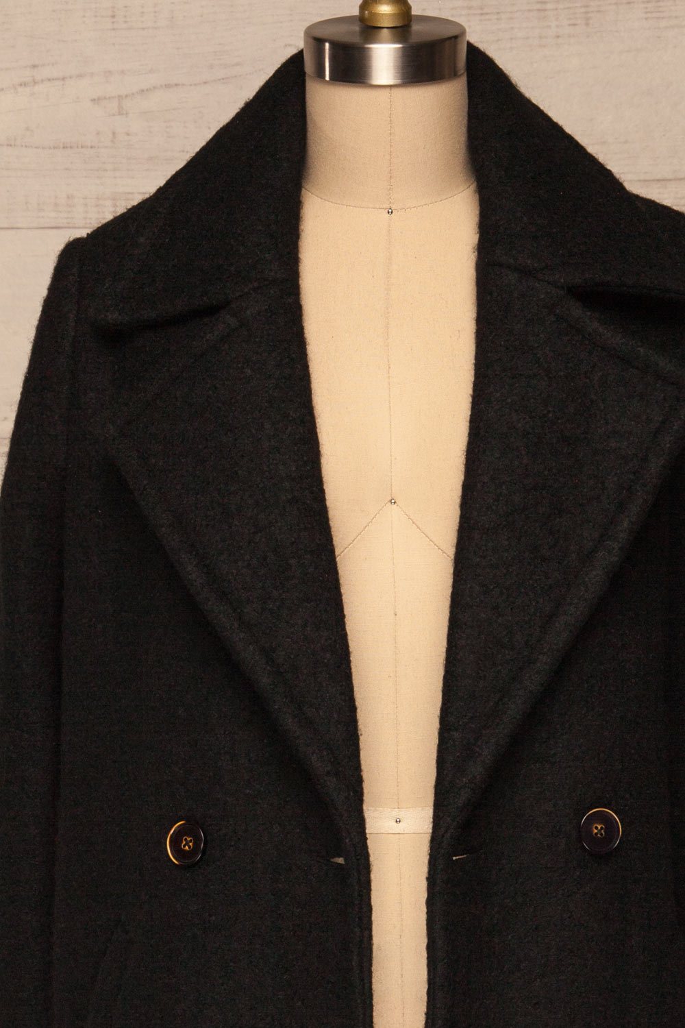 Fangdalen Black Wool Coat | Manteau Noir front view close | La Petite Garçonne