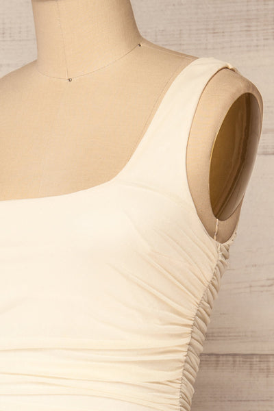 Fecho Ivory Fitted Ruched Midi Dress | La petite garçonne side close-up