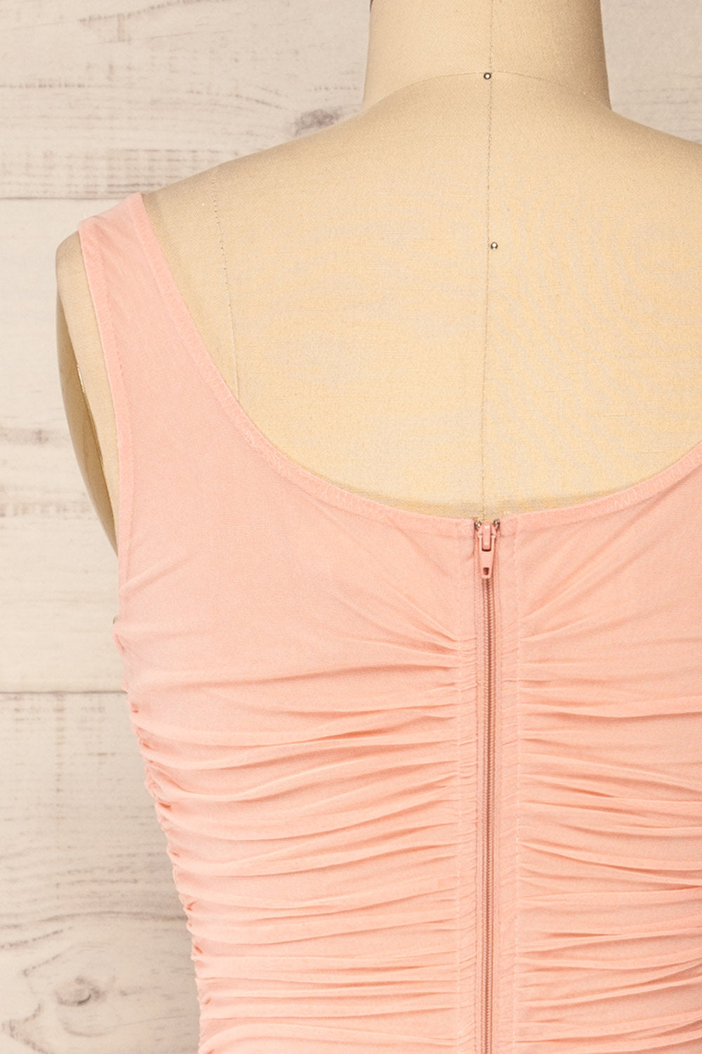 Fecho Pink Fitted Ruched Midi Dress | La petite garçonne back close-up