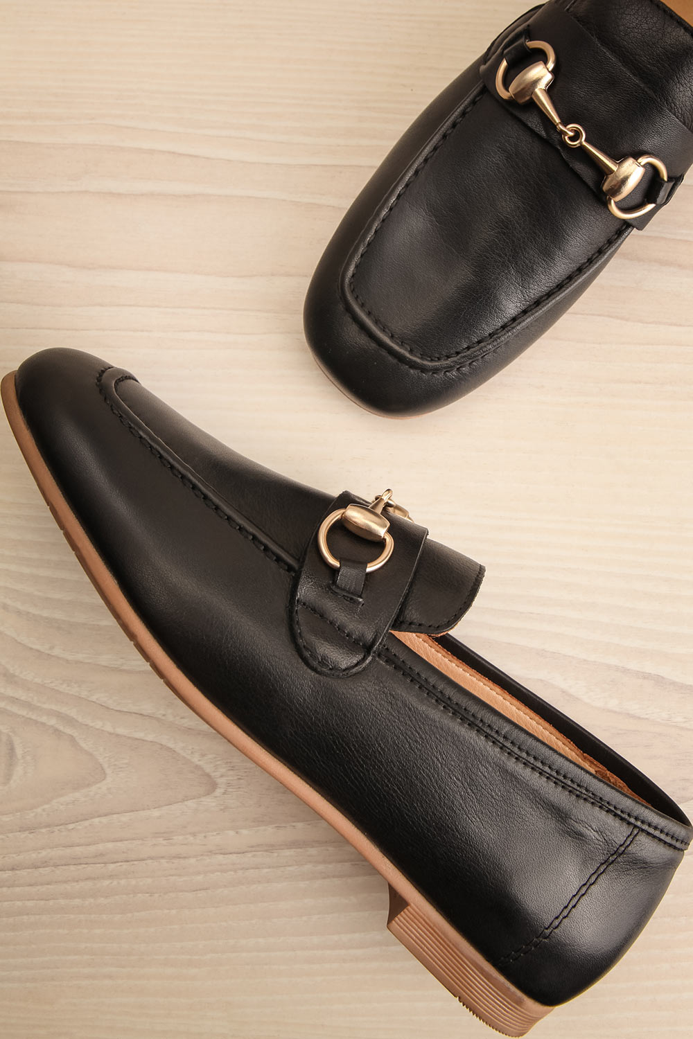 Fernn Black Leather Loafers | La petite garçonne flat view