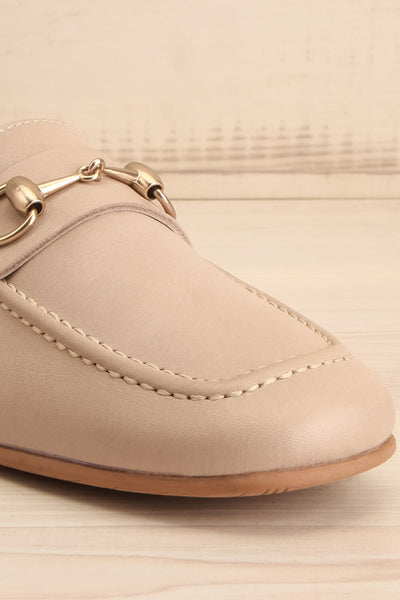 Fernn Taupe Leather Loafers | La petite garçonne front close-up