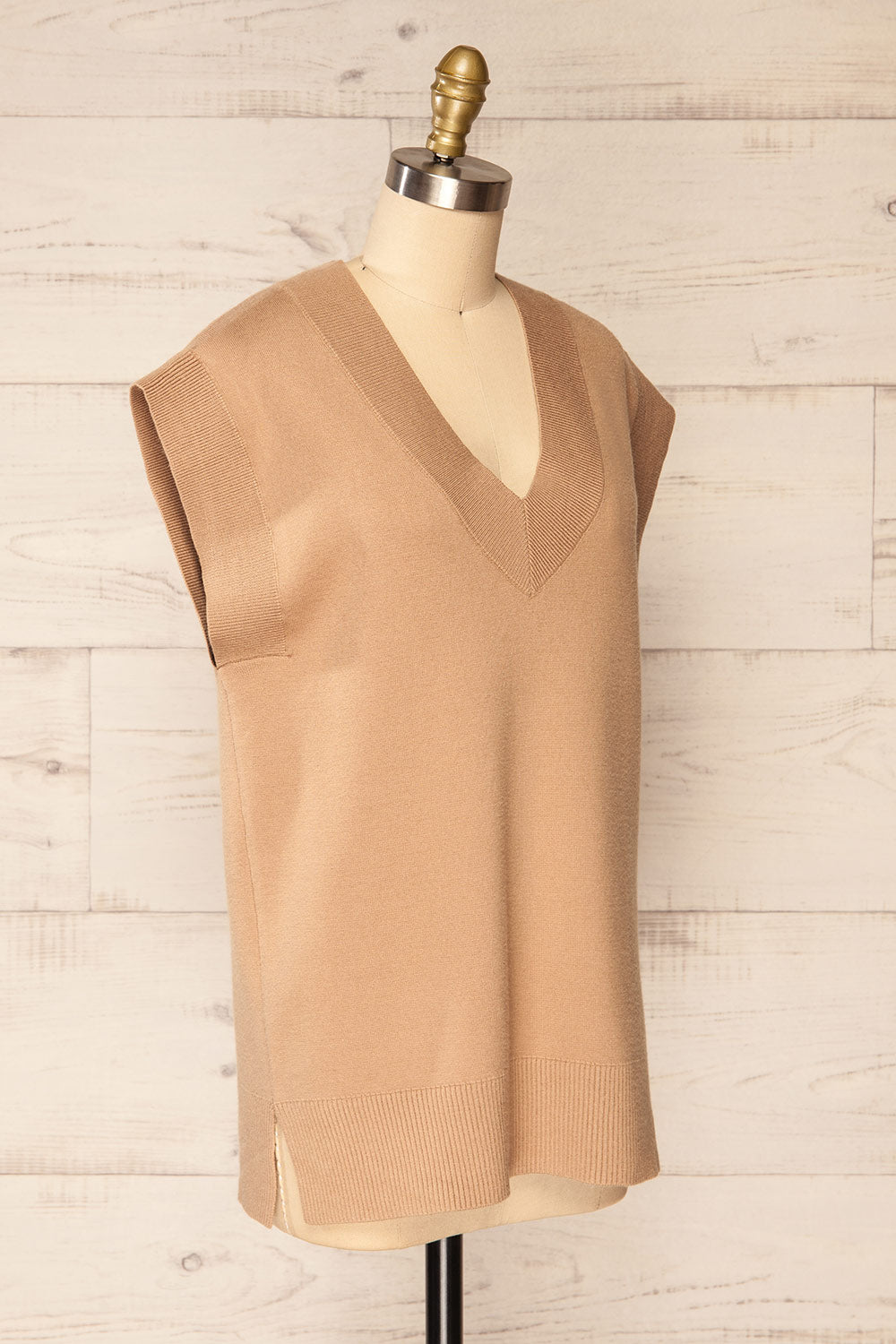 Ferrol Beige Sleeveless Knit Vest | La petite garçonne side view