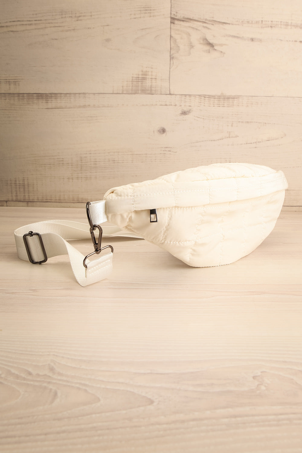 Filippa Ivory Quilted Fanny Pack | La petite garçonne side view