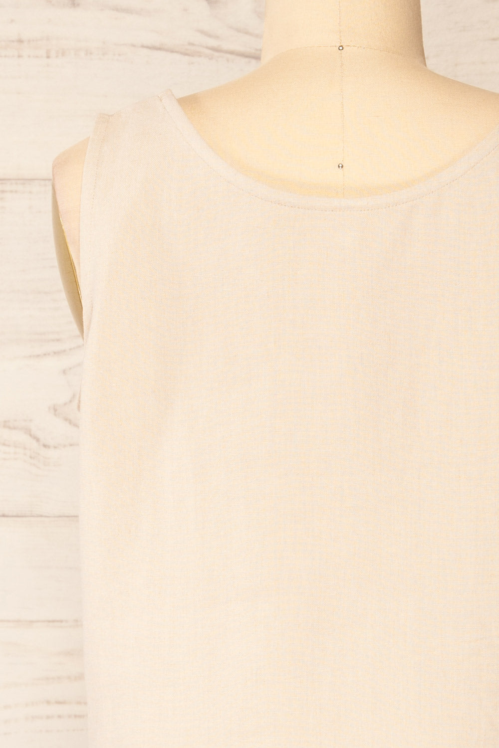 Fiordi Beige Large Straps Button-Up Tank Top | La petite garçonne back close-up