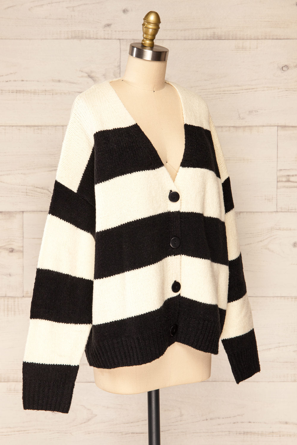 Fleurus Oversized Striped Cardigan w/ Buttons | La petite garçonne side view