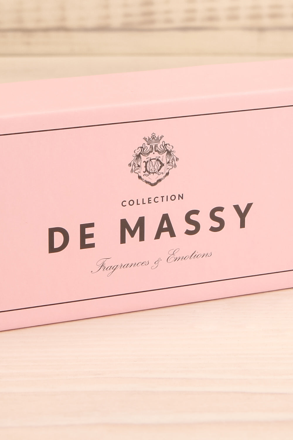 Fragrance Blooming by De Massy | La petite garçonne box close-up