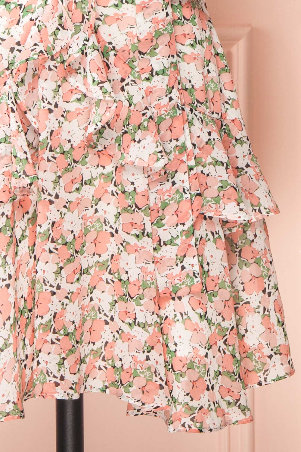 Ellin Short Floral Dress | Boutique 1861  details