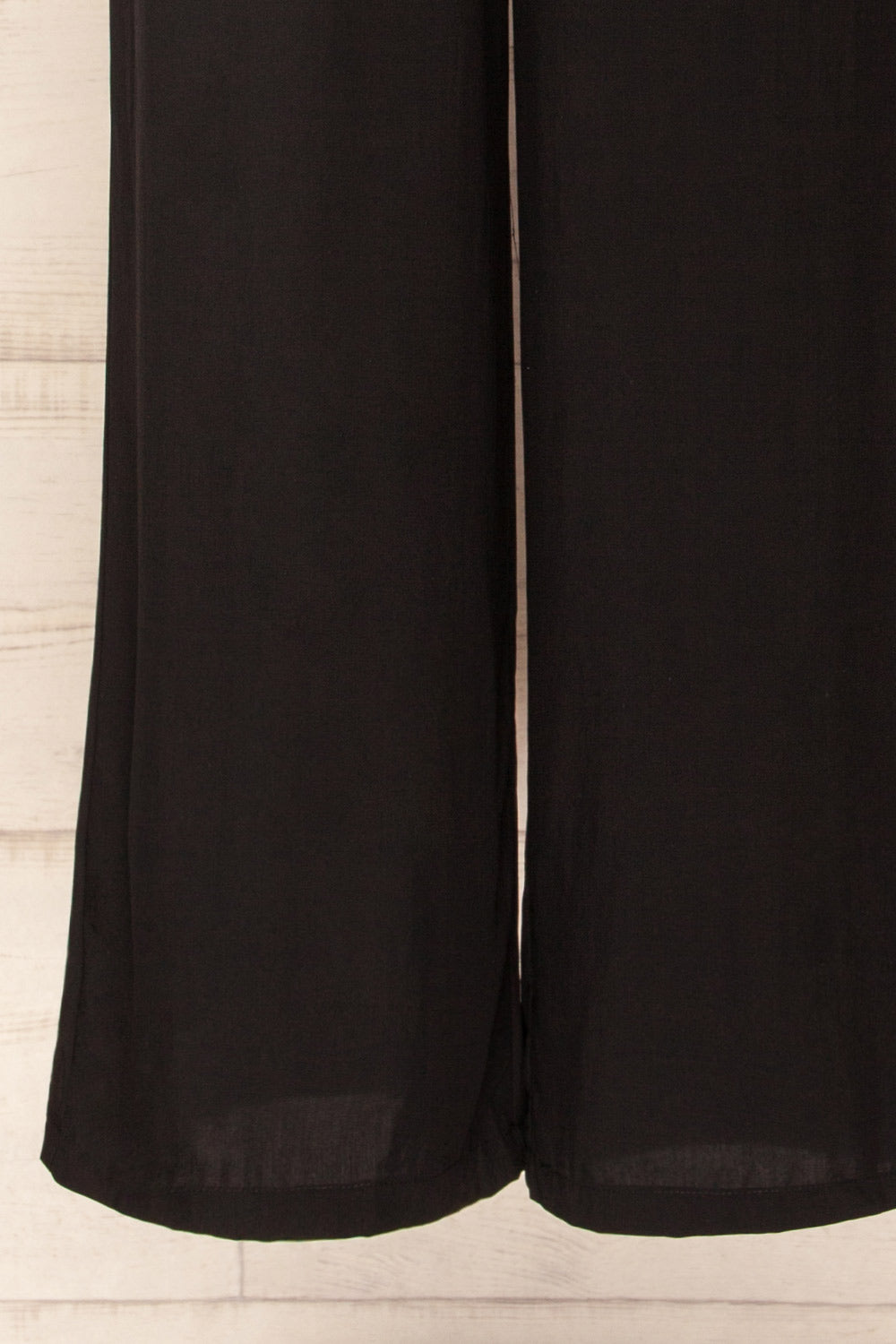 Fulgatore Black High-waisted Wide Leg Pants | La petite garçonne bottom close-up