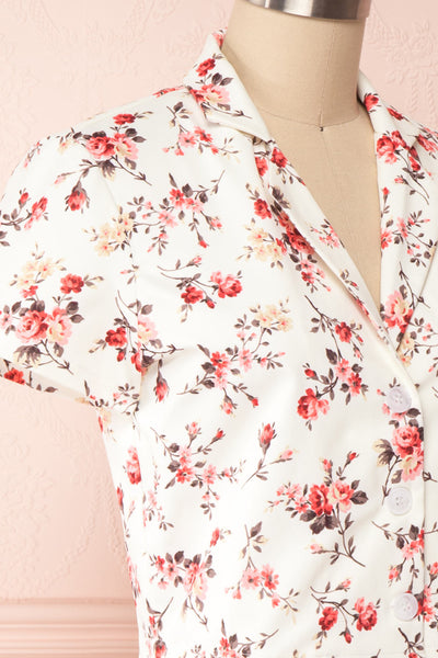 Fuujin White & Pink Floral Buttoned Crop Top side close up | Boutique 1861
