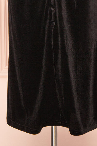 Gabrielle Chelsea Collar Fitted Velvet Midi Dress | La petite garçonne bottom