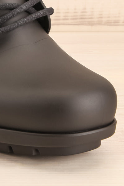 Gavarni Black Block Heel Laced Shoes front close-up | La Petite Garçonne Chpt. 2