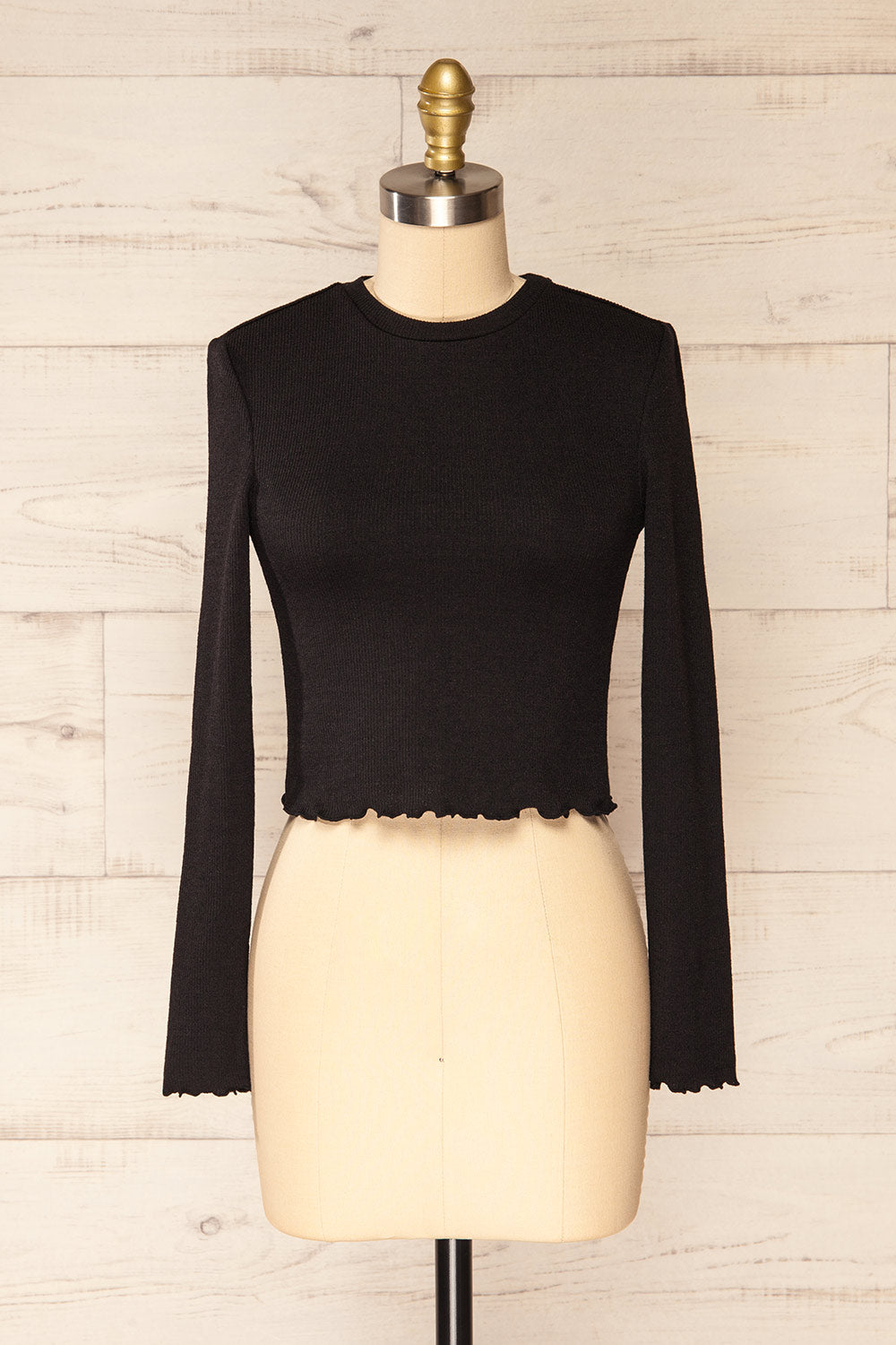 Gialonft Black Cropped Long Sleeve Top w/ Ruffles | La petite garçonne front view