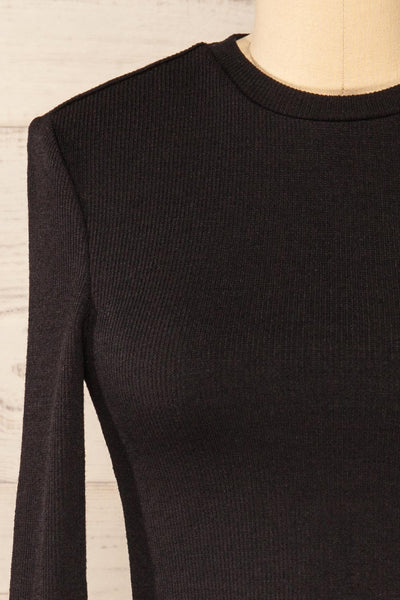Gialonft Black Cropped Long Sleeve Top w/ Ruffles | La petite garçonne front close-up