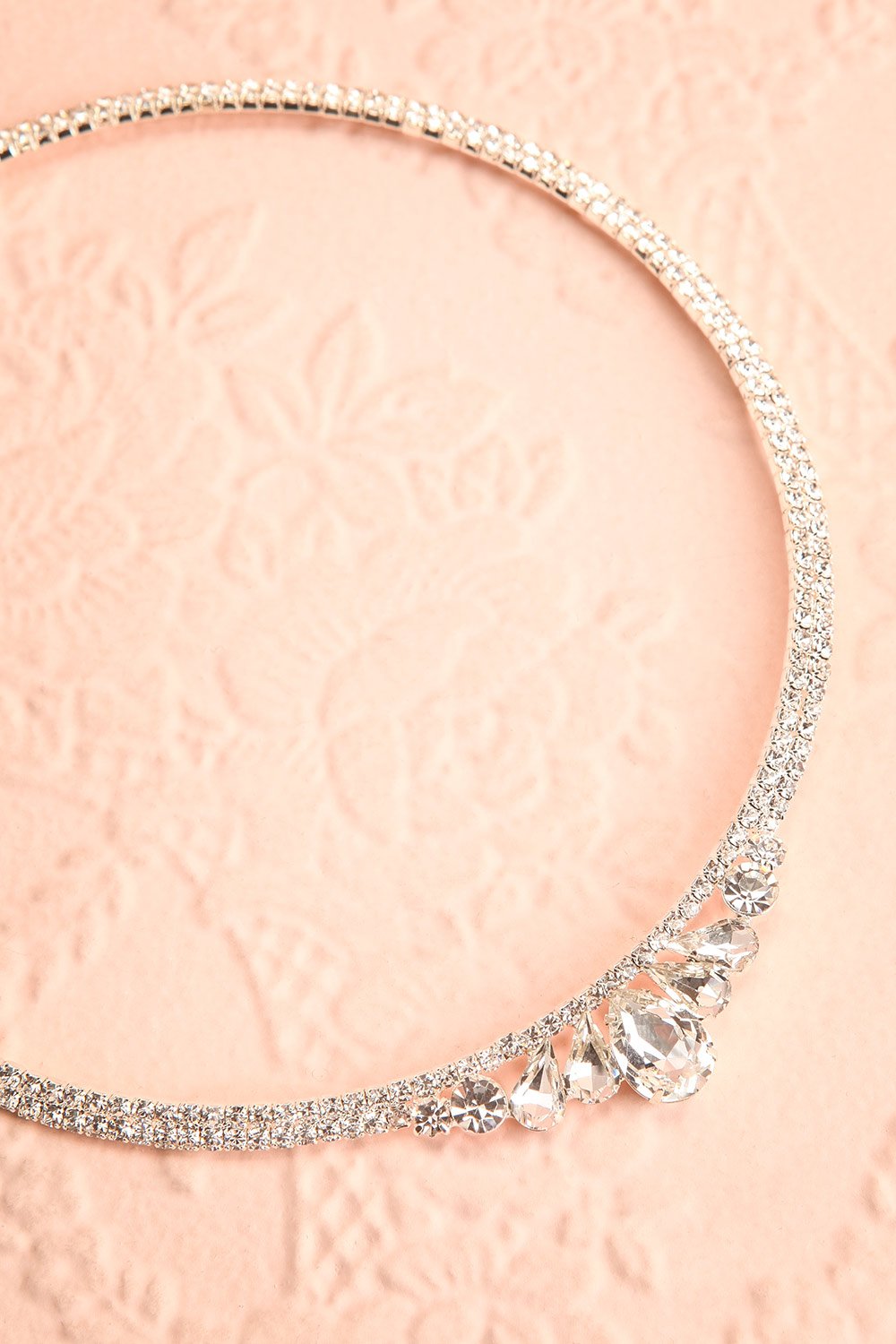 Gisele Rhinestones & Silver Collar Necklace | Boutique 1861 flat view