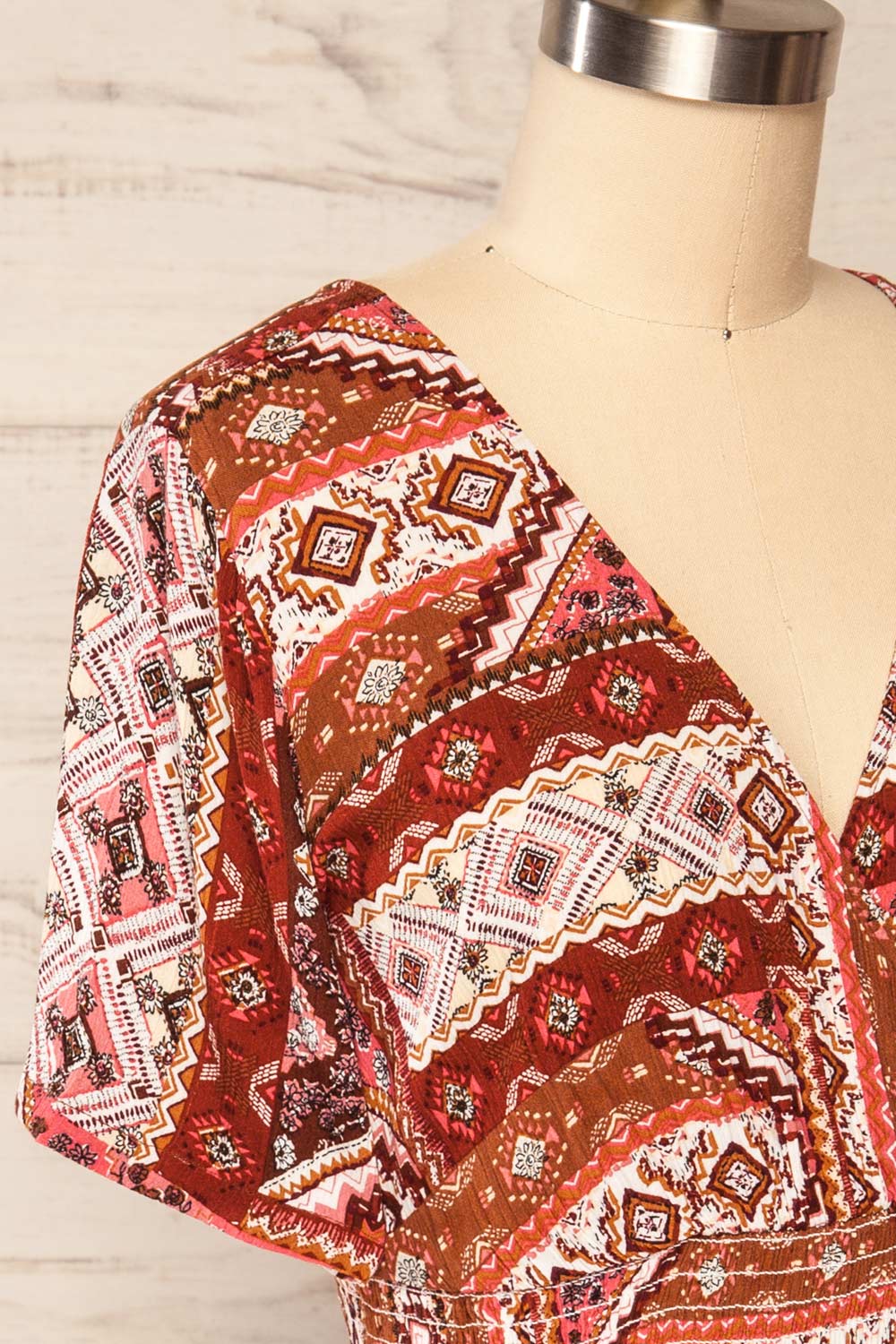 Glina Rust Patterned V-Neck Short Dress | La petite garçonne  side close-up