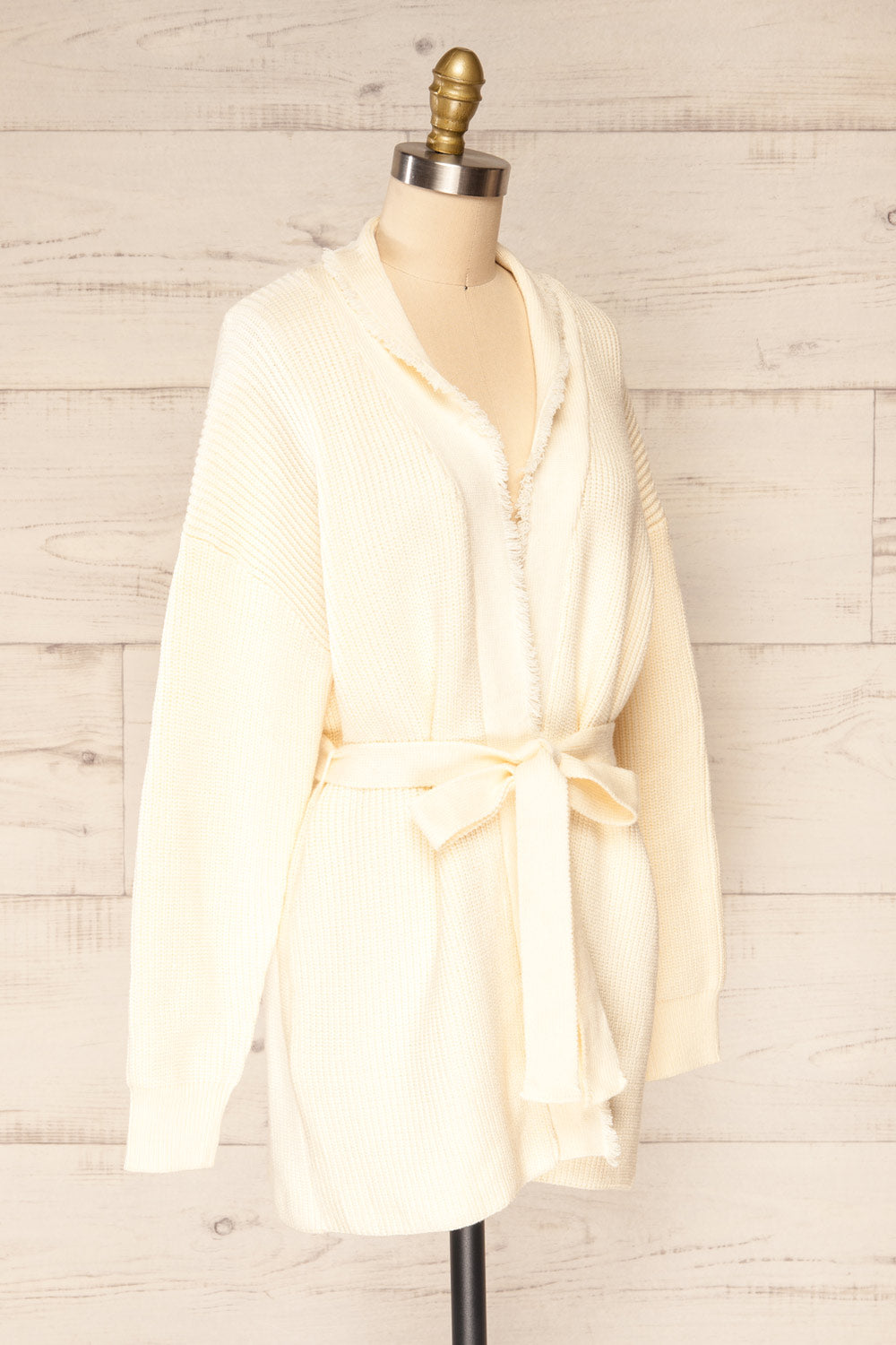 Glione Ivory | Knit Cardigan w/ Belt side view