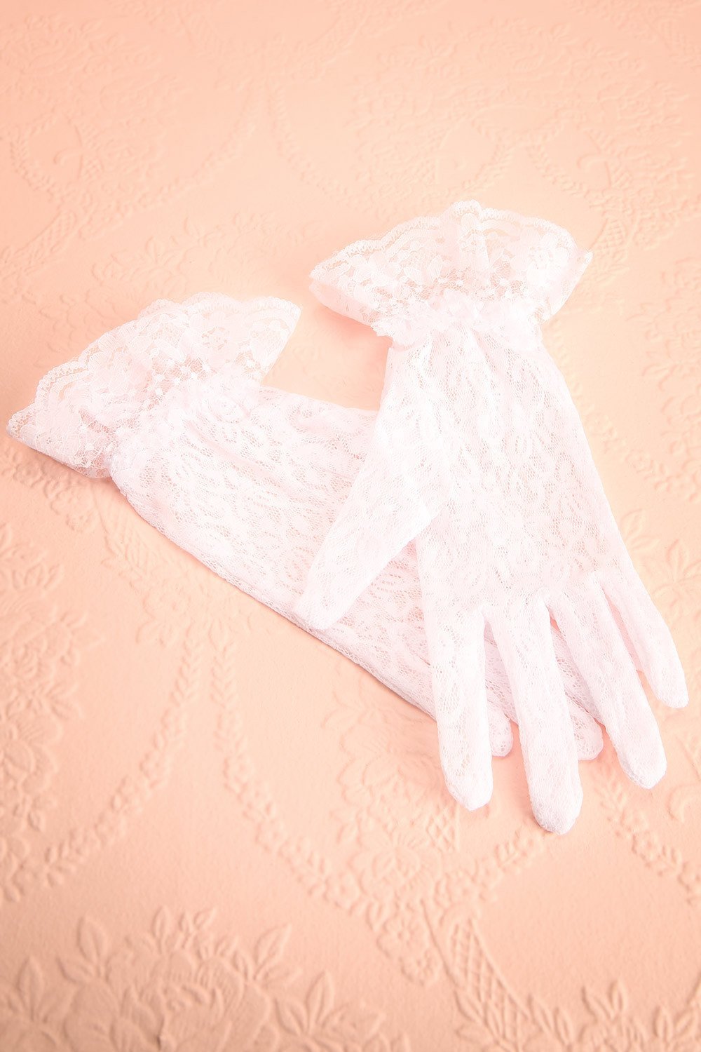 Gloriam Neige - Short white lace gloves with ruffle