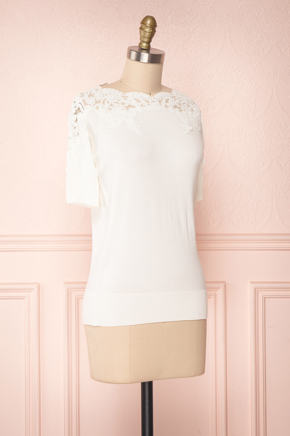 Goyave Light White Lace Knit Short Sleeved Top | Boutique 1861 3