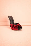 Gramado Rubis - Black and burgundy velvet sandals