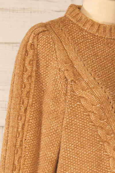 Granollers Caramel Cable Knit Sweater | La petite garçonne side close-up