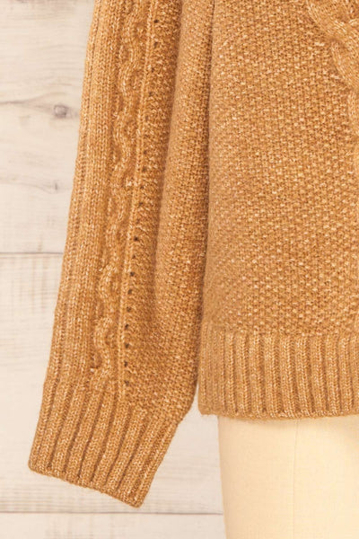 Granollers Caramel Cable Knit Sweater | La petite garçonne sleeve