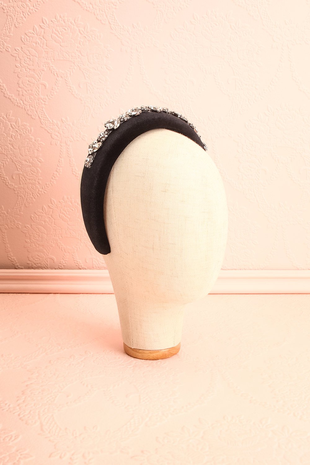 Gyorgyike Black Padded Velvet Headband | Boutique 1861