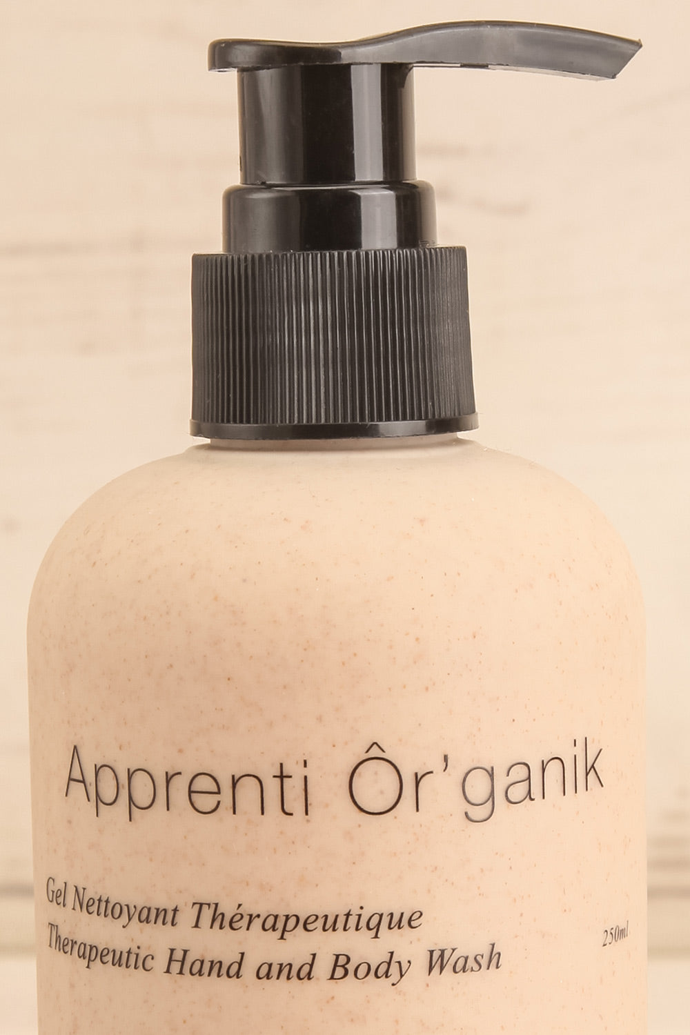 Blood Orange & Geranium Hand & Body Wash 250 mL | Maison garçonne close-up