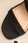 Hikari Black Sandals | Sandales Noires | La Petite Garçonne flat close-up