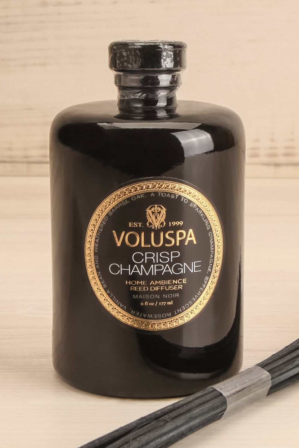 Home Ambience Diffuser Crisp Champagne | Voluspa | La petite garçonne close-up