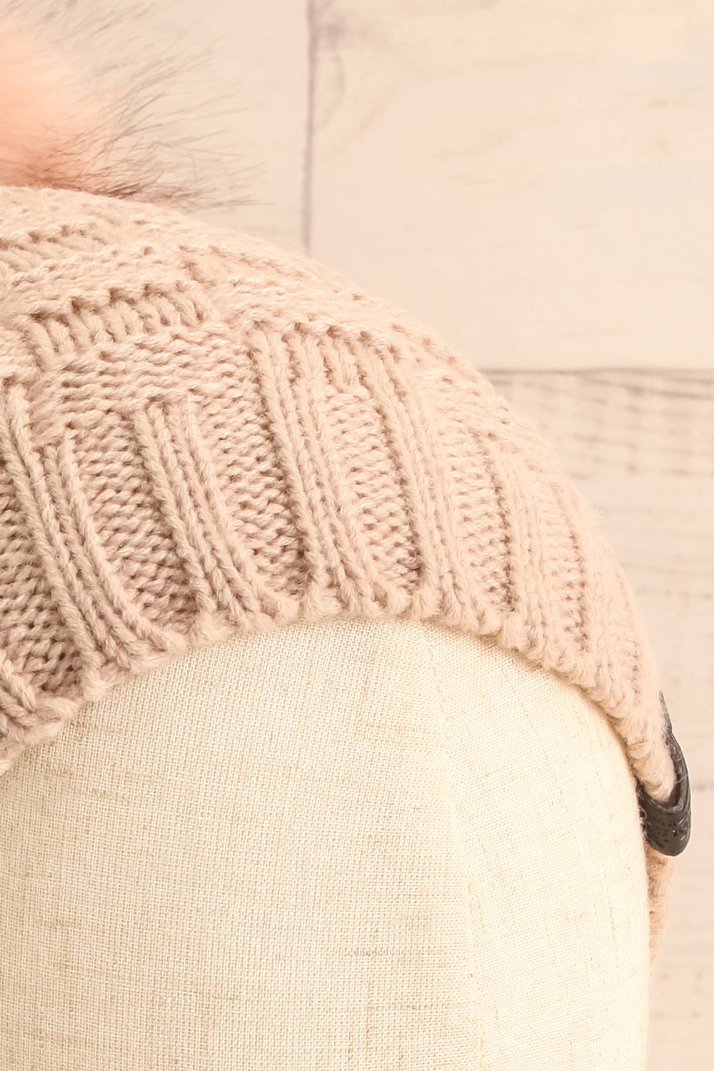 Honokaa Beige Knit Tuque with Faux-Fur Pompom close-up | La Petite Garçonne