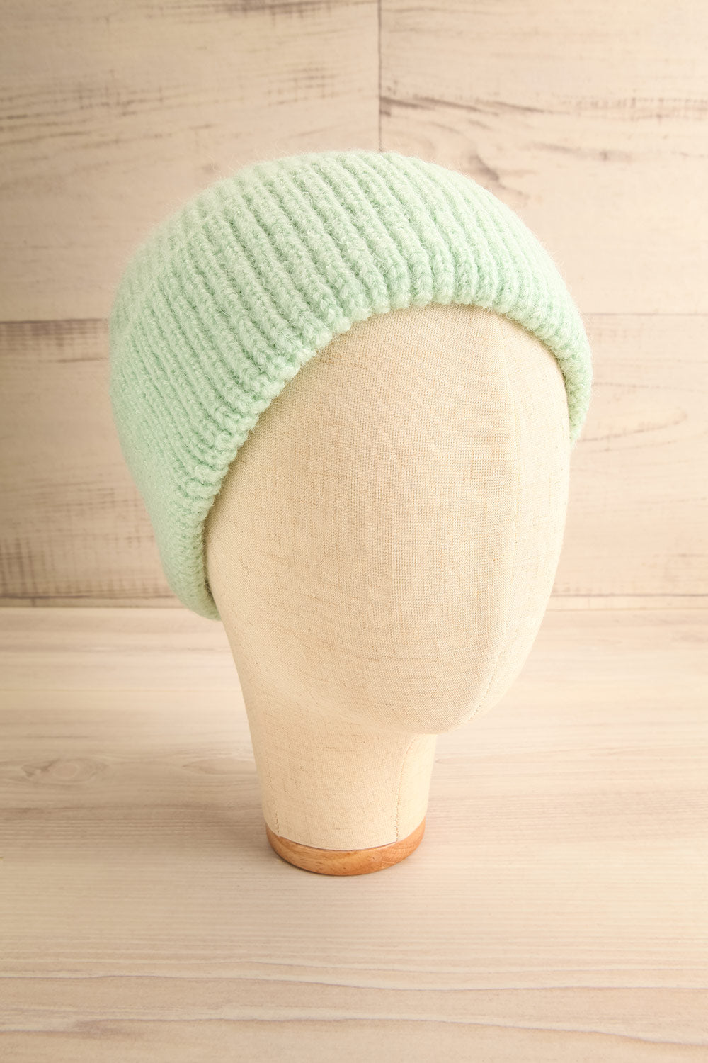 Hoya Green Pastel Knit Tuque | La petite garçonne front view